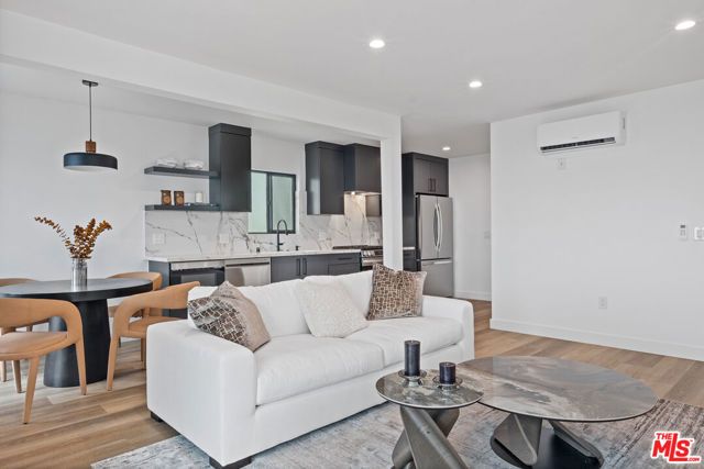 3305 Ocean Front Walk 2, Marina Del Rey, CA 90292