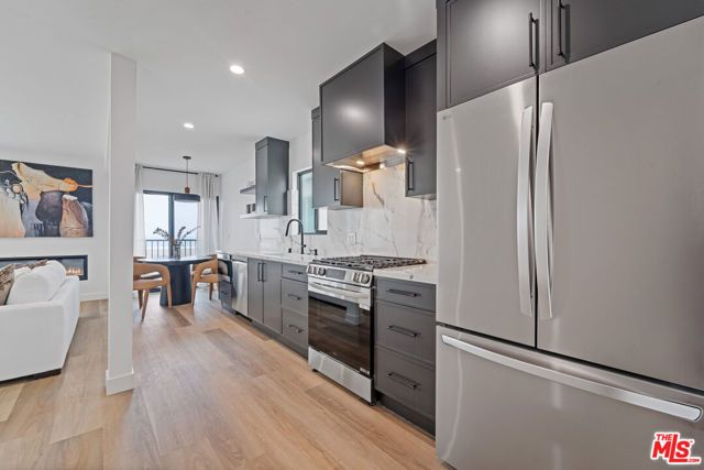 3305 Ocean Front Walk 2, Marina Del Rey, CA 90292