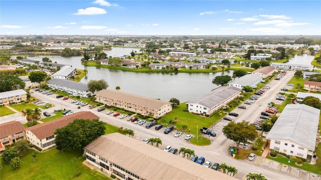 174 Chatham I I, West Palm Beach, FL 33417