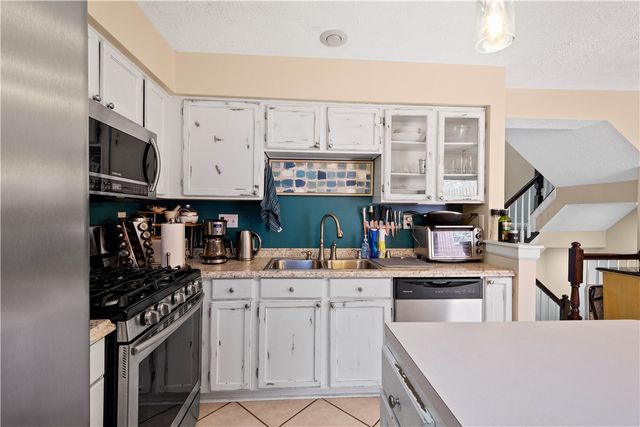 367 Murrays Lane, Castle Shannon, PA 15234