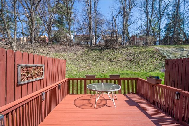 367 Murrays Lane, Castle Shannon, PA 15234