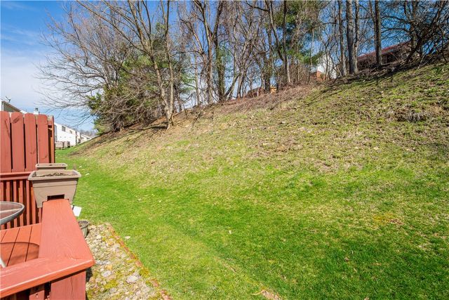 367 Murrays Lane, Castle Shannon, PA 15234