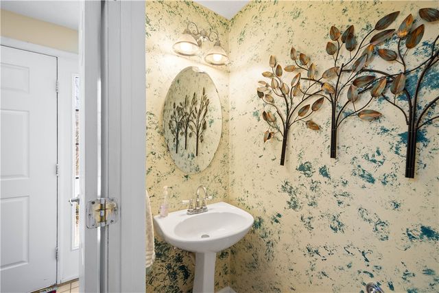 367 Murrays Lane, Castle Shannon, PA 15234