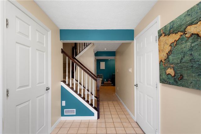 367 Murrays Lane, Castle Shannon, PA 15234