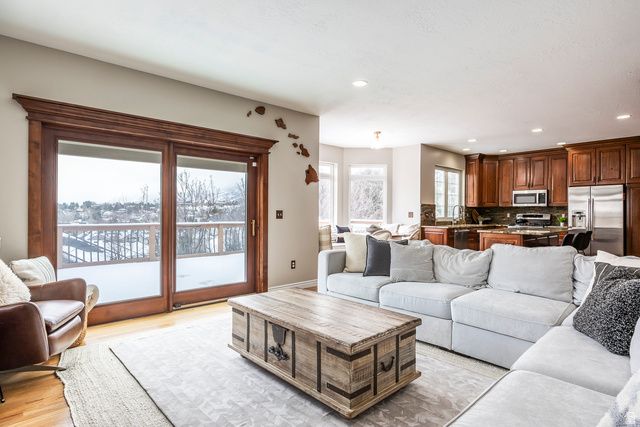 2403 E BEAR HILLS CIR, Draper, UT 84020