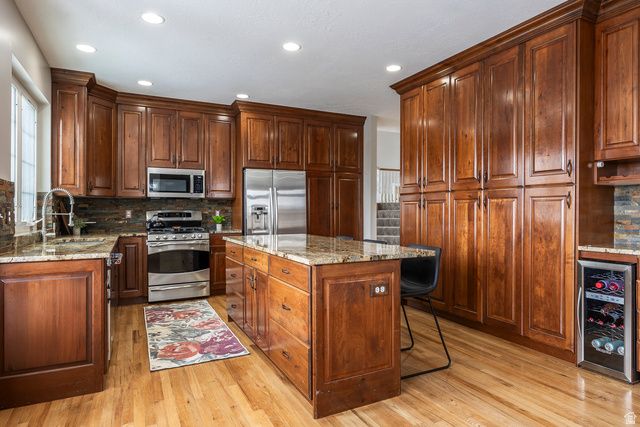 2403 E BEAR HILLS CIR, Draper, UT 84020