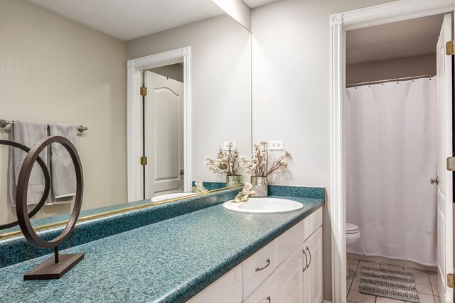 2403 E BEAR HILLS CIR, Draper, UT 84020