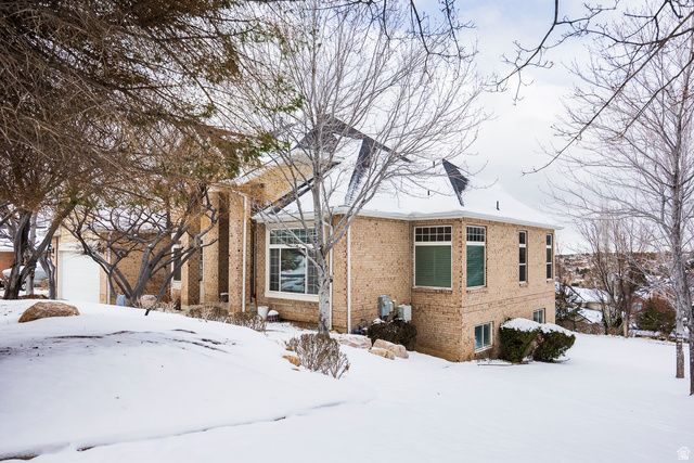 2403 E BEAR HILLS CIR, Draper, UT 84020