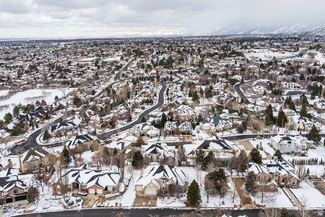 2403 E BEAR HILLS CIR, Draper, UT 84020