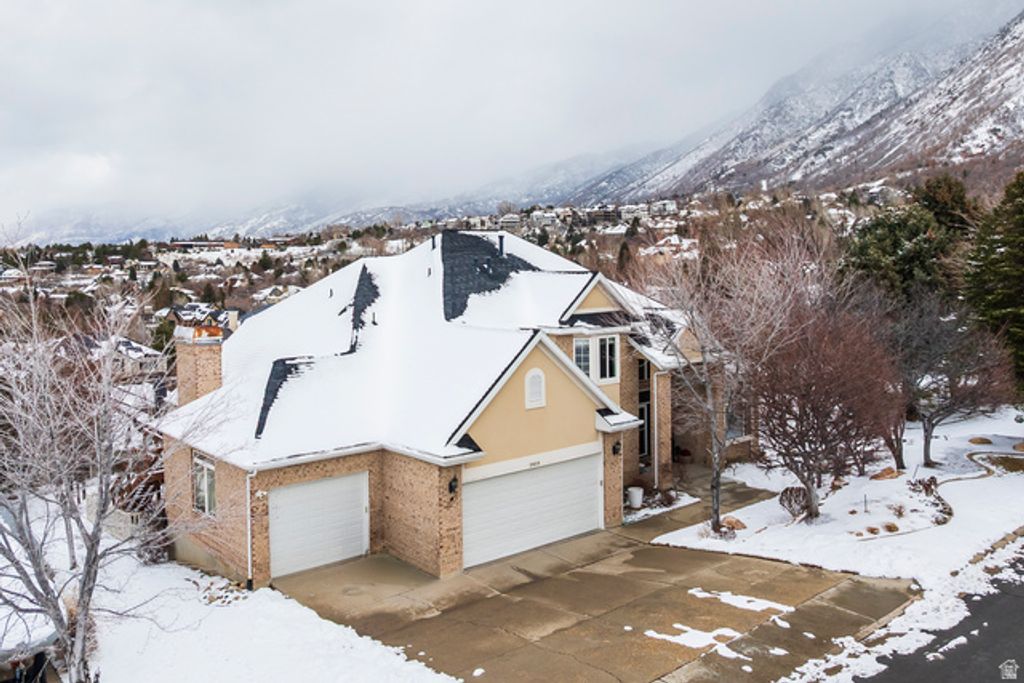 2403 E BEAR HILLS CIR, Draper, UT 84020