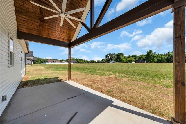 1501 Smartt Station Rd, Morrison, TN 37357