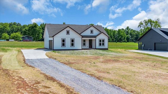 1501 Smartt Station Rd, Morrison, TN 37357