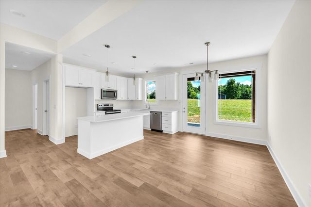 1501 Smartt Station Rd, Morrison, TN 37357