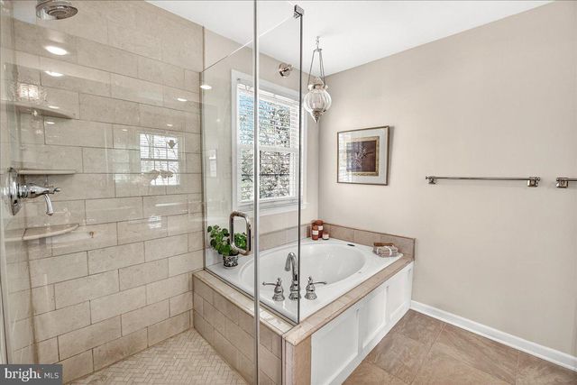 1000 RED HARVEST RD, Gambrills, MD 21054