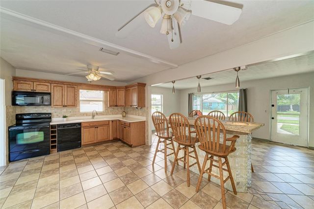 2508 14TH AVENUE W A & B, Bradenton, FL 34205