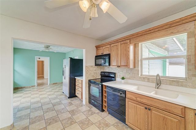 2508 14TH AVENUE W A & B, Bradenton, FL 34205