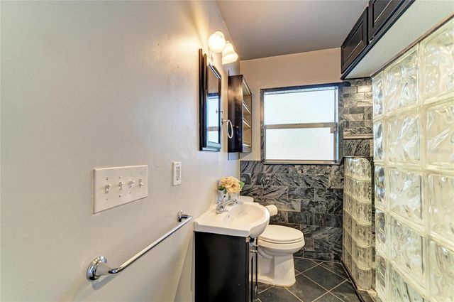 2508 14TH AVENUE W A & B, Bradenton, FL 34205