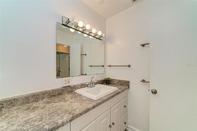 2508 14TH AVENUE W A & B, Bradenton, FL 34205