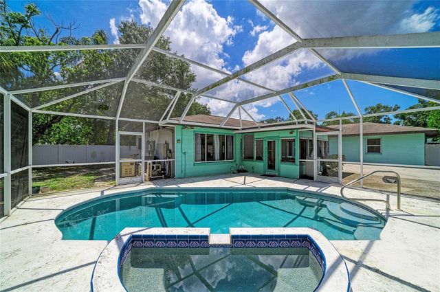 2508 14TH AVENUE W A & B, Bradenton, FL 34205