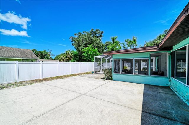 2508 14TH AVENUE W A & B, Bradenton, FL 34205