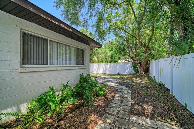 2508 14TH AVENUE W A & B, Bradenton, FL 34205