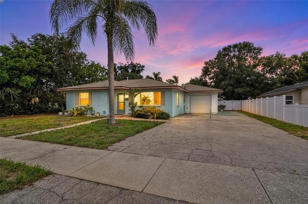 2508 14TH AVENUE W A & B, Bradenton, FL 34205