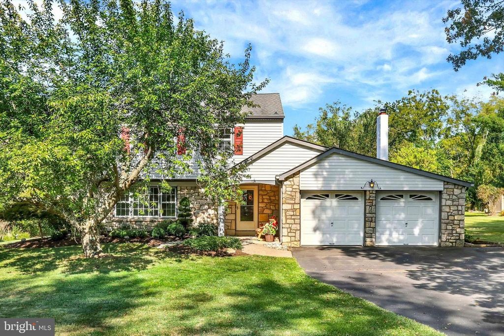 528 SAINT LAWRENCE WAY, Furlong, PA 18925