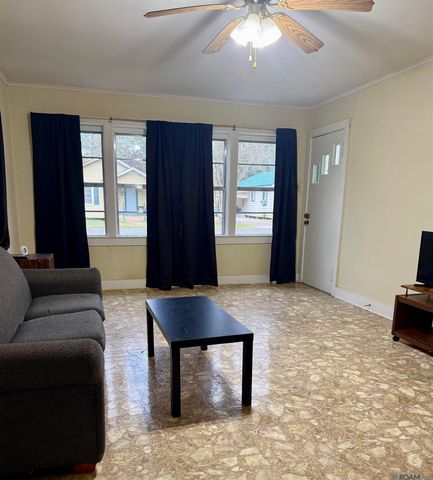 907 Westend, New Roads, LA 70760