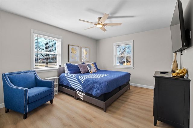 708 NW J Street, Bentonville, AR 72712