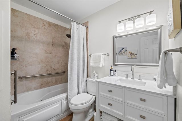 708 NW J Street, Bentonville, AR 72712