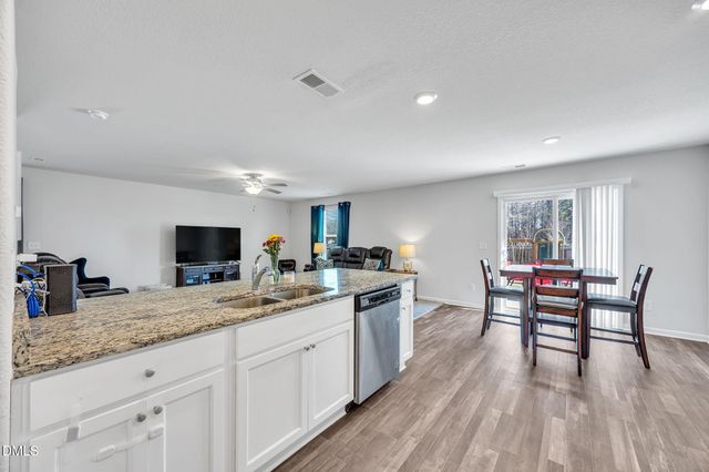 772 Frosty Way, Zebulon, NC 27597