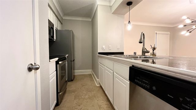 5925 E University Boulevard 132, Dallas, TX 75206