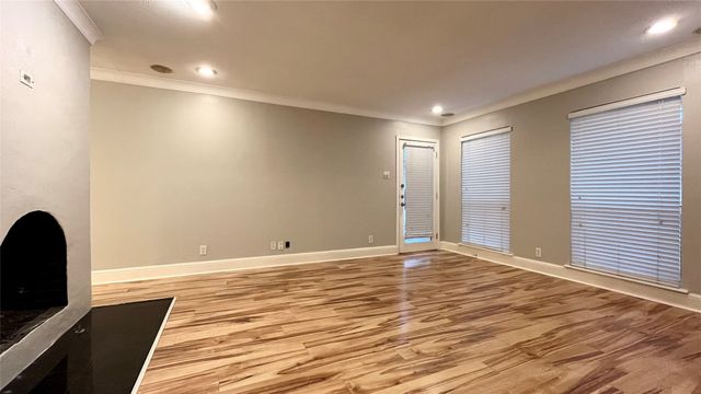 5925 E University Boulevard 132, Dallas, TX 75206