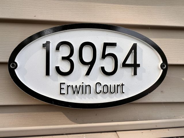13954 Erwin Court, Eden Prairie, MN 55344