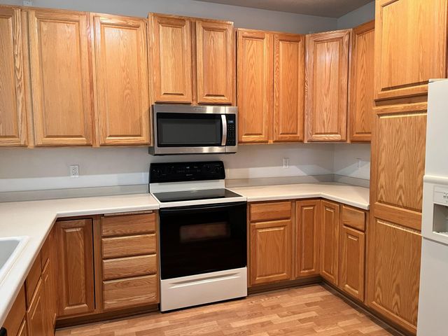 13954 Erwin Court, Eden Prairie, MN 55344