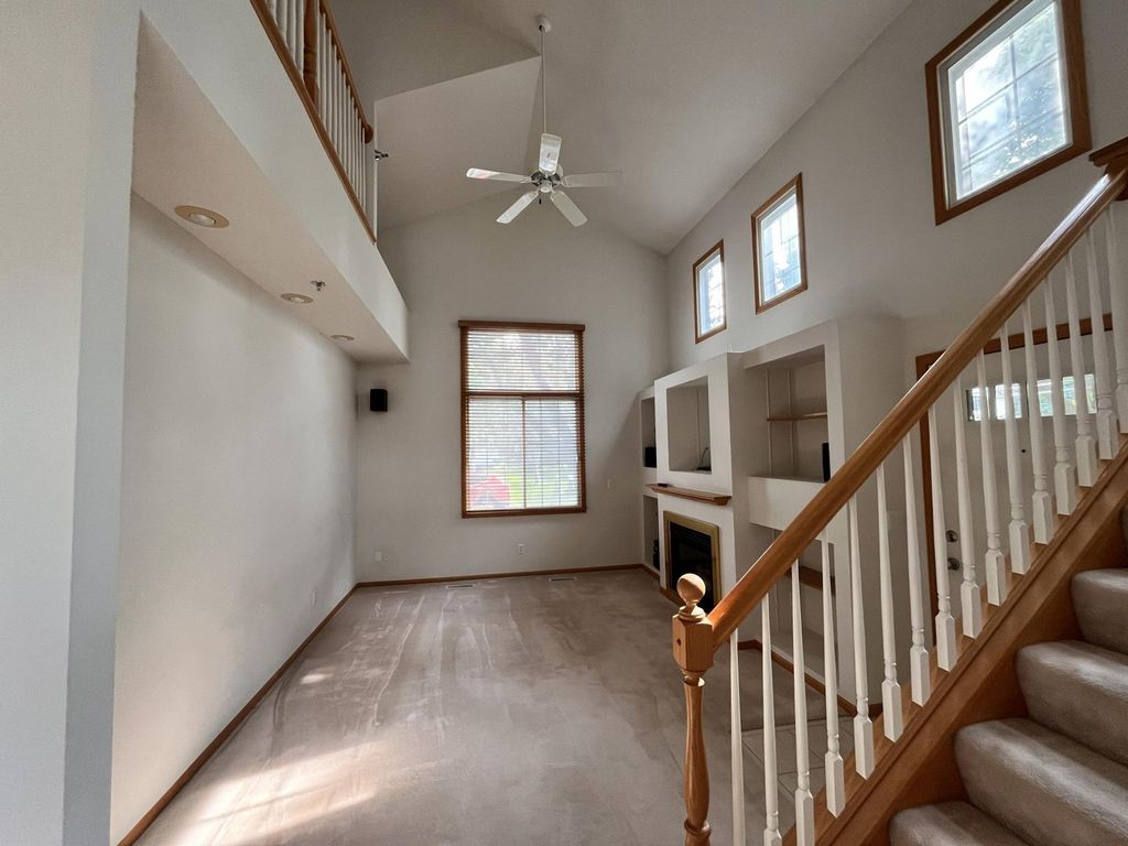 13954 Erwin Court, Eden Prairie, MN 55344