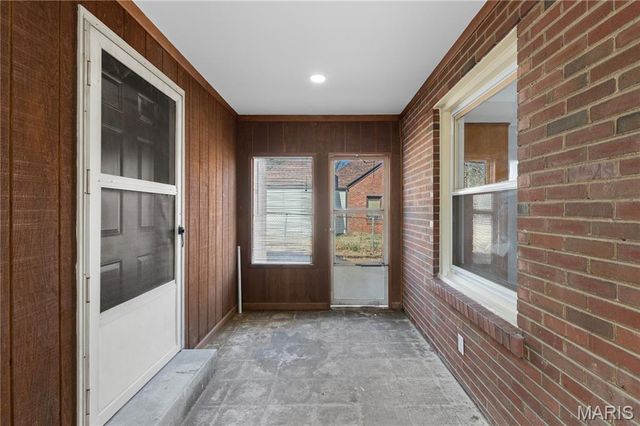 223 N Dellwood Road, Dellwood, MO 63135