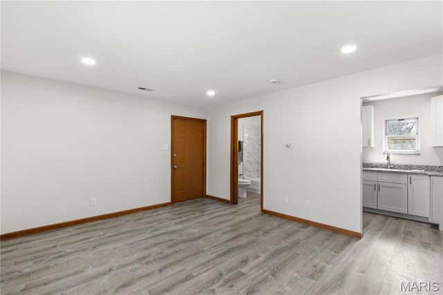 223 N Dellwood Road, Dellwood, MO 63135