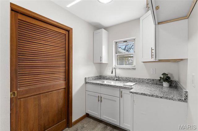 223 N Dellwood Road, Dellwood, MO 63135