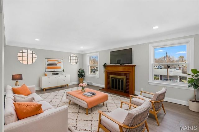 223 N Dellwood Road, Dellwood, MO 63135