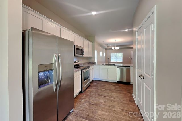 528 Cabarrus Avenue, Mooresville, NC 28115