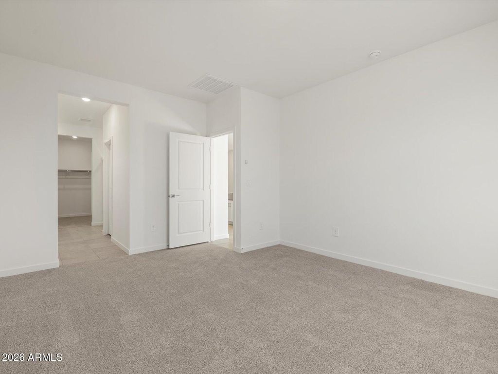 Image 10 of property listing at 4158 W ERIK Lane, San Tan Valley, AZ 85144