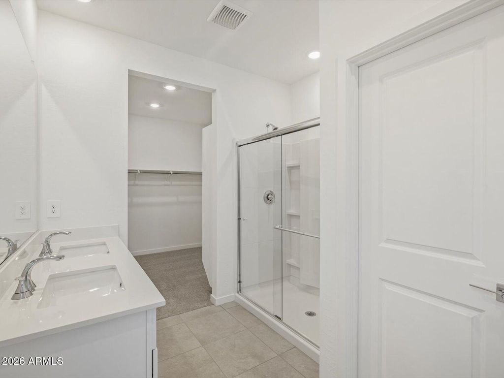 Image 11 of property listing at 4158 W ERIK Lane, San Tan Valley, AZ 85144