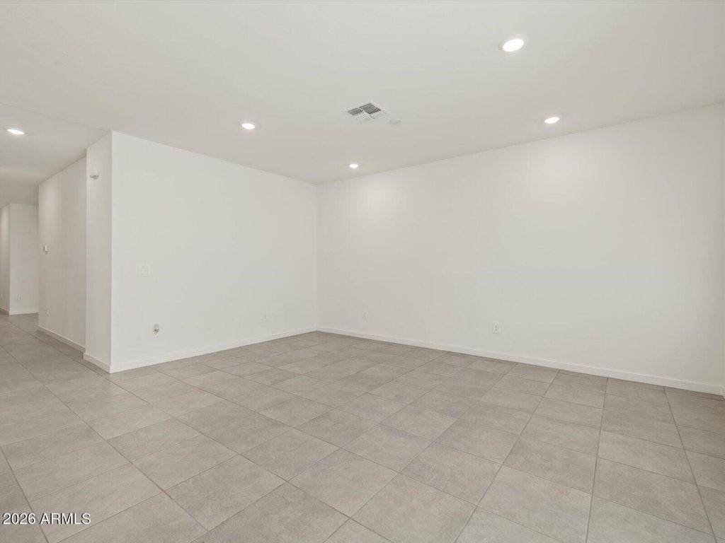 Image 14 of property listing at 4158 W ERIK Lane, San Tan Valley, AZ 85144