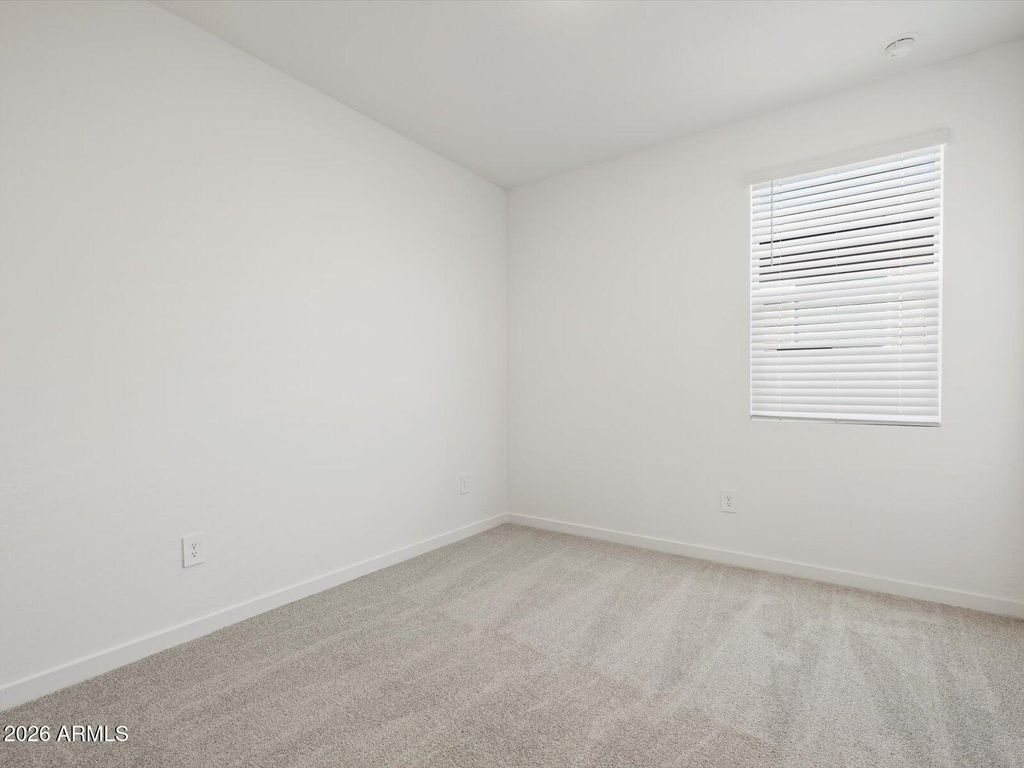 Image 6 of property listing at 4158 W ERIK Lane, San Tan Valley, AZ 85144