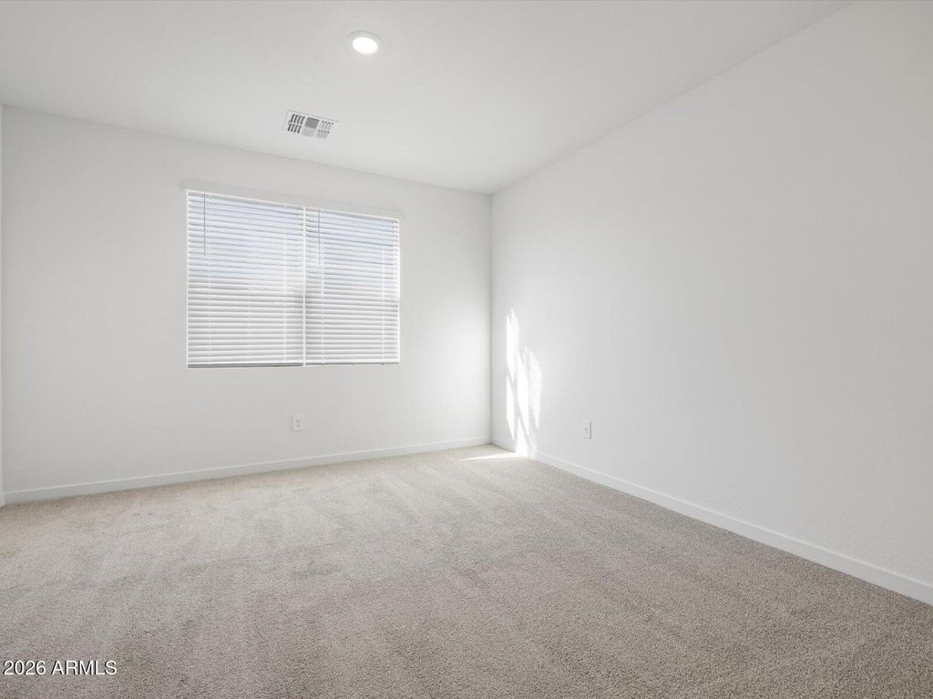 Image 9 of property listing at 4158 W ERIK Lane, San Tan Valley, AZ 85144