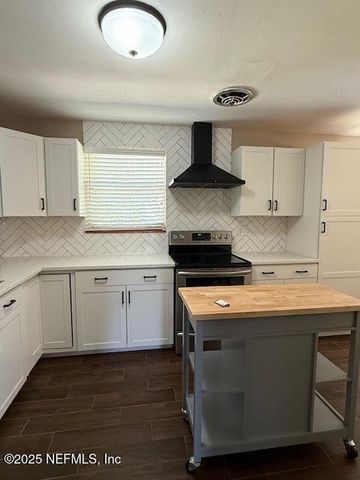 2819 ROBINETTE Drive, Orange Park, FL 32073