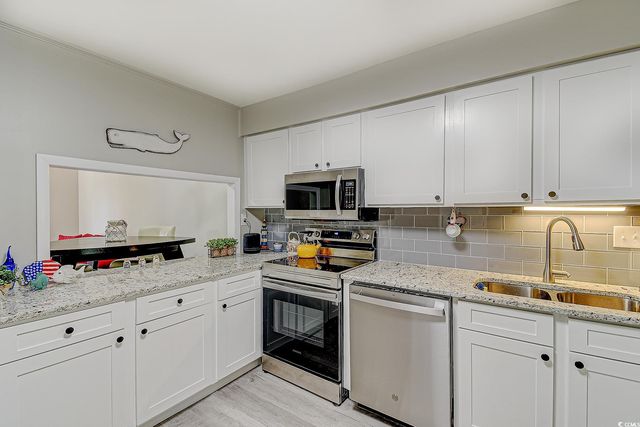 10200 Lake Shore Dr Apt 13, Myrtle Beach, SC 29572