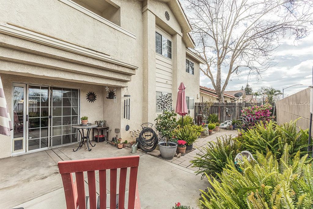 Image 31 of property listing at 1542 E Alluvial Avenue # 147, Fresno, CA 93720