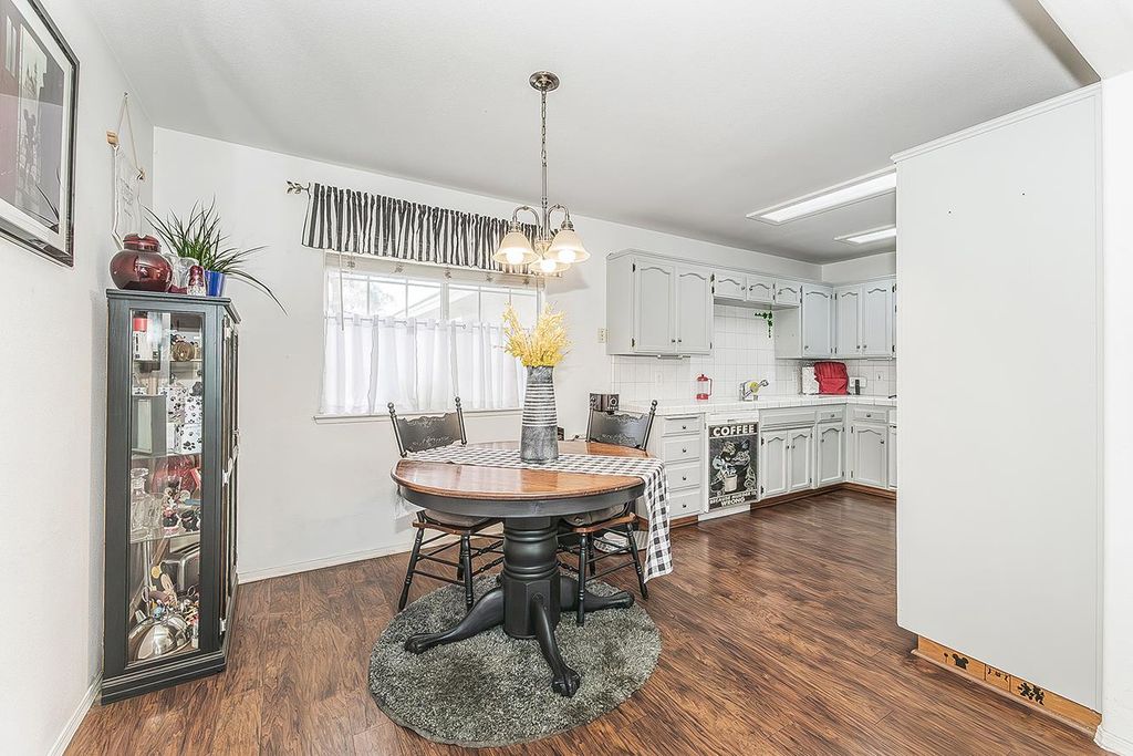 Image 8 of property listing at 1542 E Alluvial Avenue # 147, Fresno, CA 93720